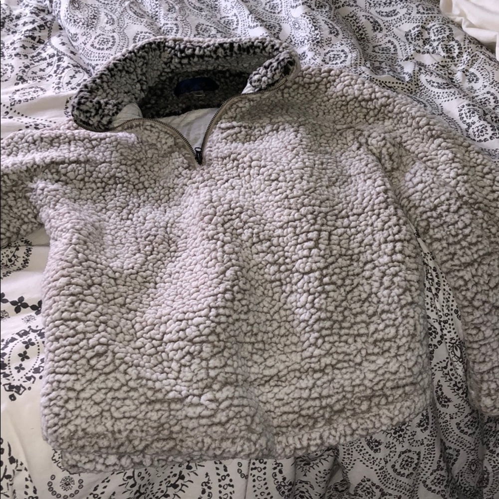 Medium Sherpa pullover. Never worn.